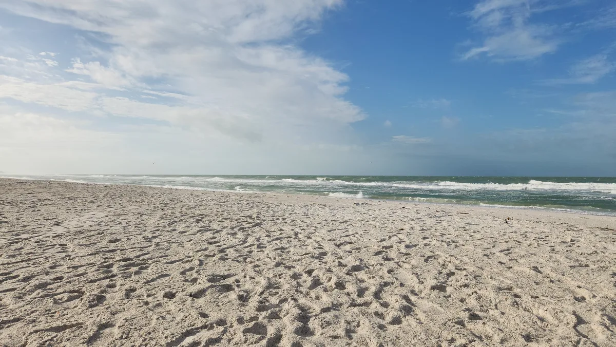 Holmes Beach (Manatee Public Beach), Holmes Beach, Florida Gulf, United States — 2