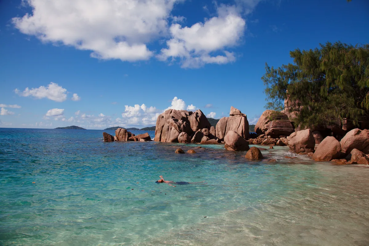 Plage de l'Anse Caïman, La Digue, Seychelles Inner Islands, Seychelles — 4