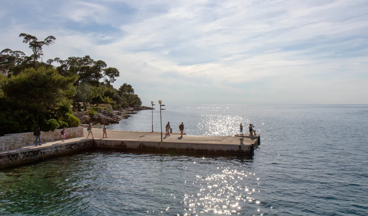 Plage de Zlatni rt, Rovinj, Istria, Croatie — 6