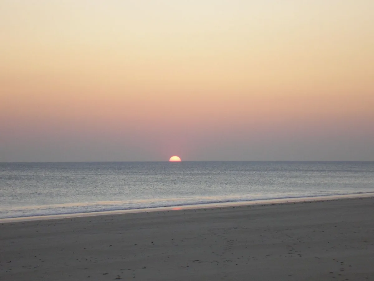 Plage des Anneries, La Couarde-sur-Mer, Nouvelle-Aquitaine, France — 5