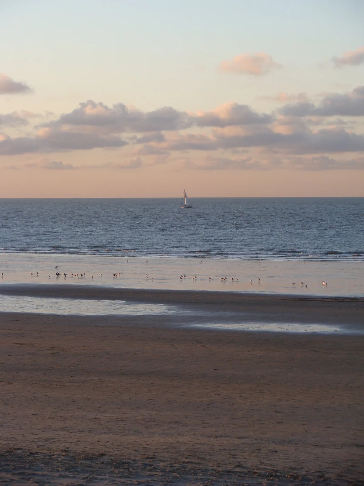 Raversijde-Strand, Oostende, North Sea Coast, Belgium — 3