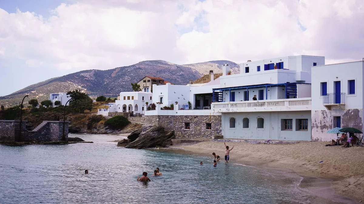 Plage de Moutsouna, Cyclades, Grèce — 2