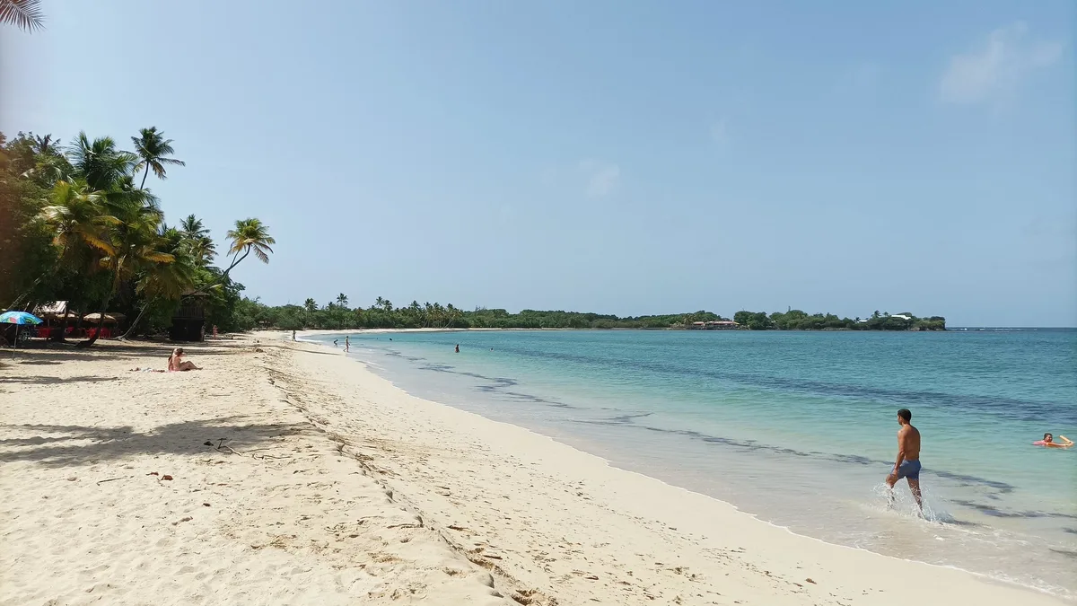 Playa de las Salines, Sainte-Anne, Martinique, Francia — 2