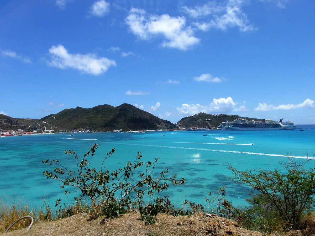 Little Bay Beach, Philipsburg, Leeward Islands, Sint Maarten