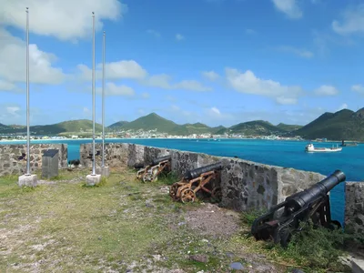 Little Bay Beach, Philipsburg, Leeward Islands, Sint Maarten — 5