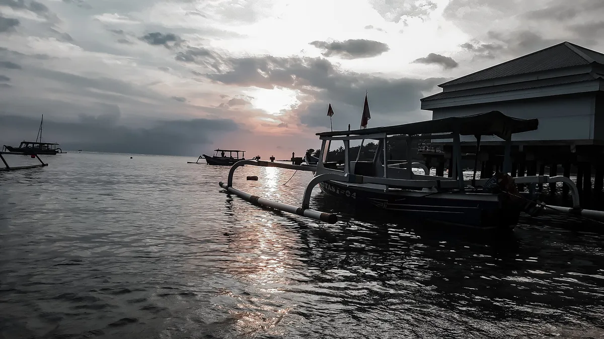 Plage de Senggigi, Batu Layar, Lesser Sunda Islands, Indonésie — 3