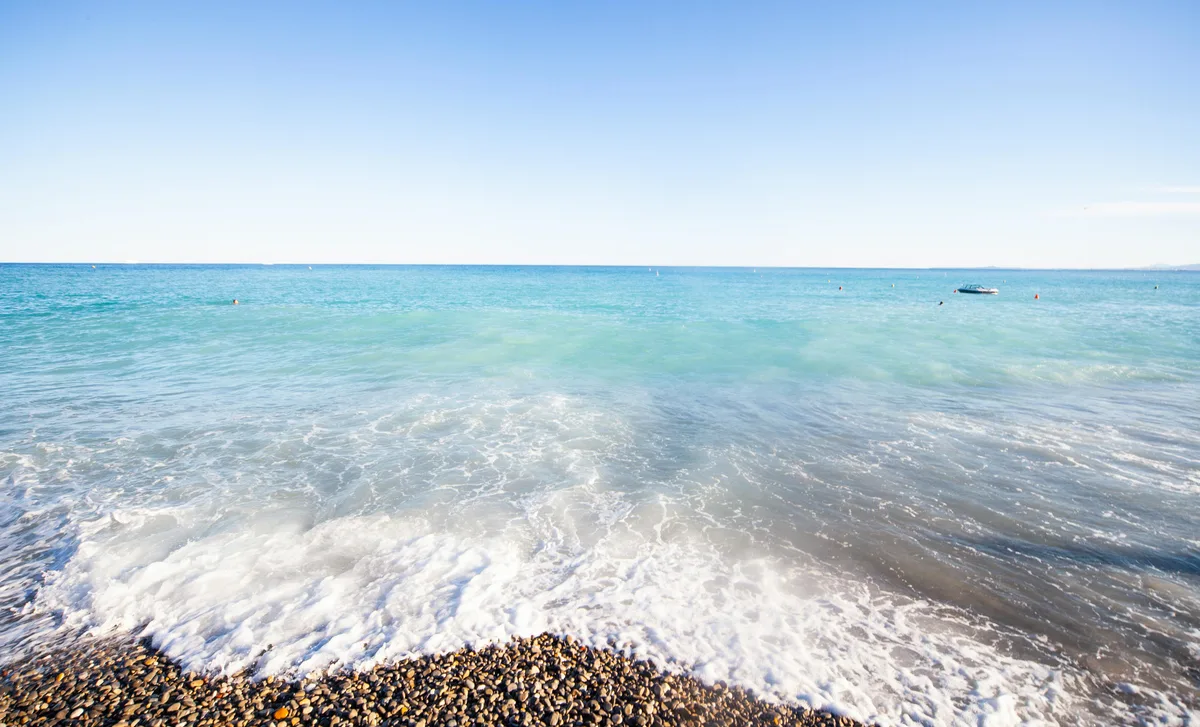Plage de Carras, Nice, Provence-Alpes-Côte d'Azur, France — 5