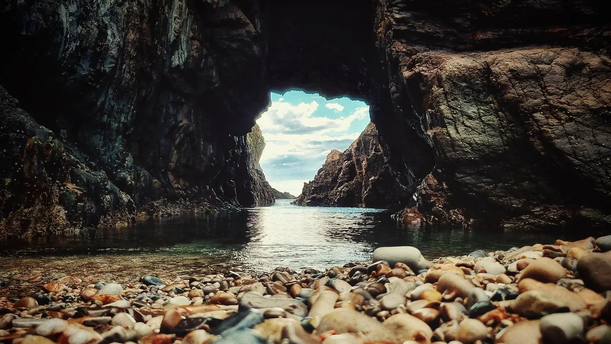 Praia do Silencio, Cudillero, Asturias, Espanha — 6