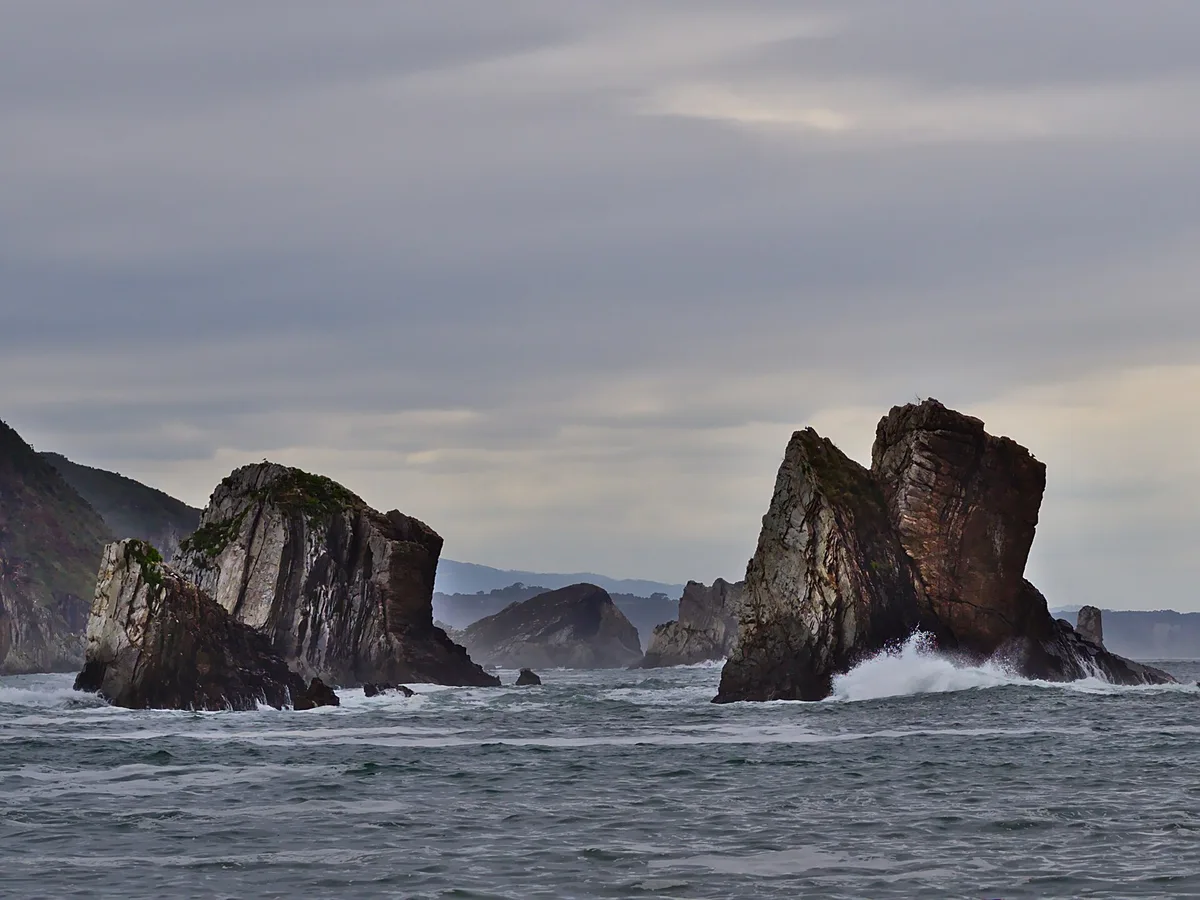 Praia do Silencio, Cudillero, Asturias, Espanha — 5