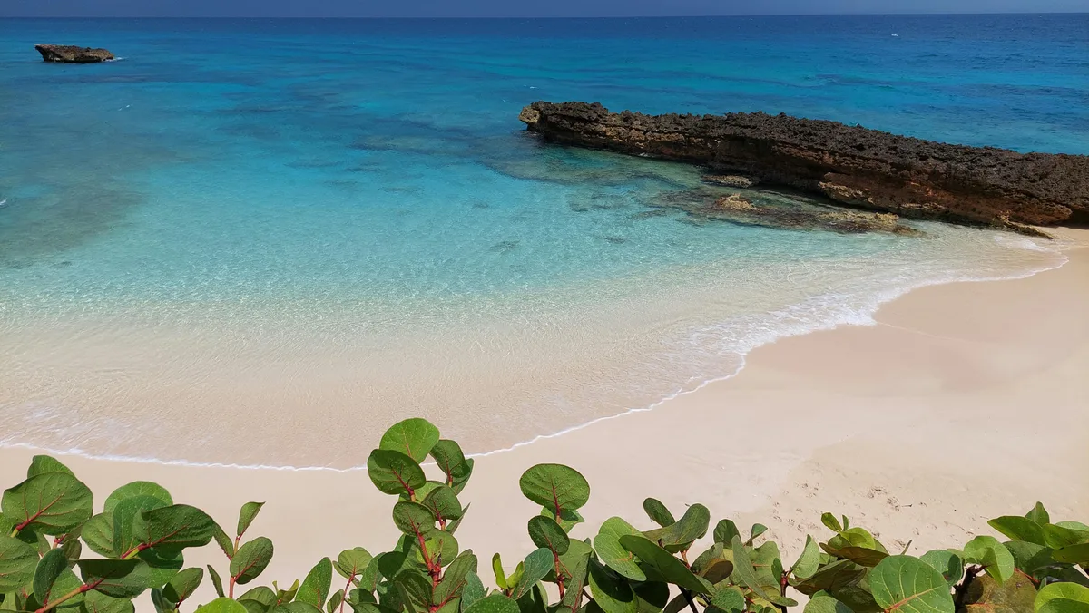 Turquoise Bay Beach, Oak Ridge, Bay Islands, Honduras — 6