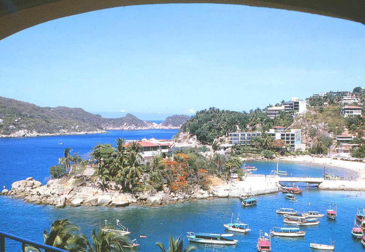 Caletilla Beach, Acapulco de Juárez, Mexican Pacific, Mexico — 2
