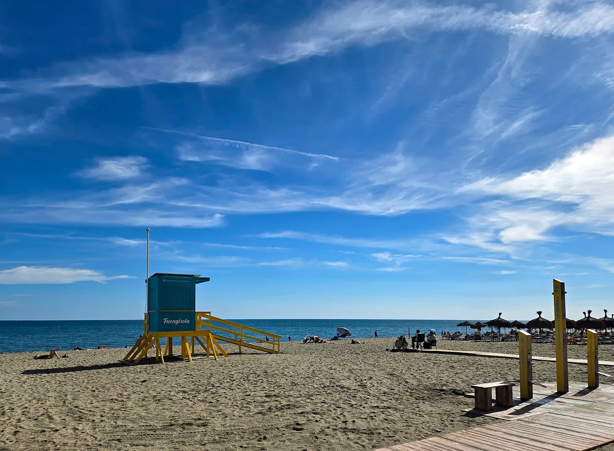 Plage de Santa Amalia, Fuengirola, Andalusia, Espagne — 3