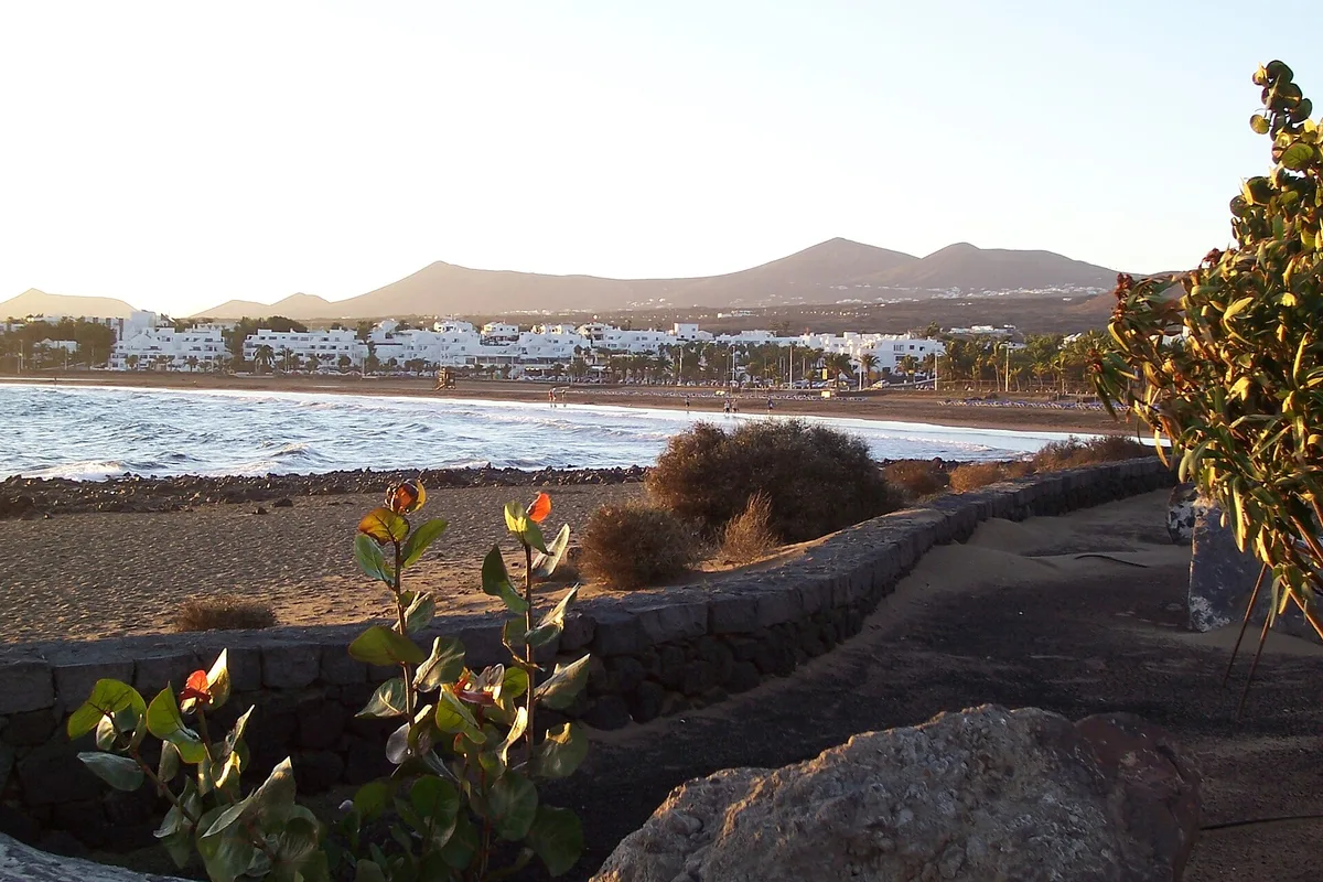Plage des Pocillos, Tías, Canary Islands, Espagne — 3