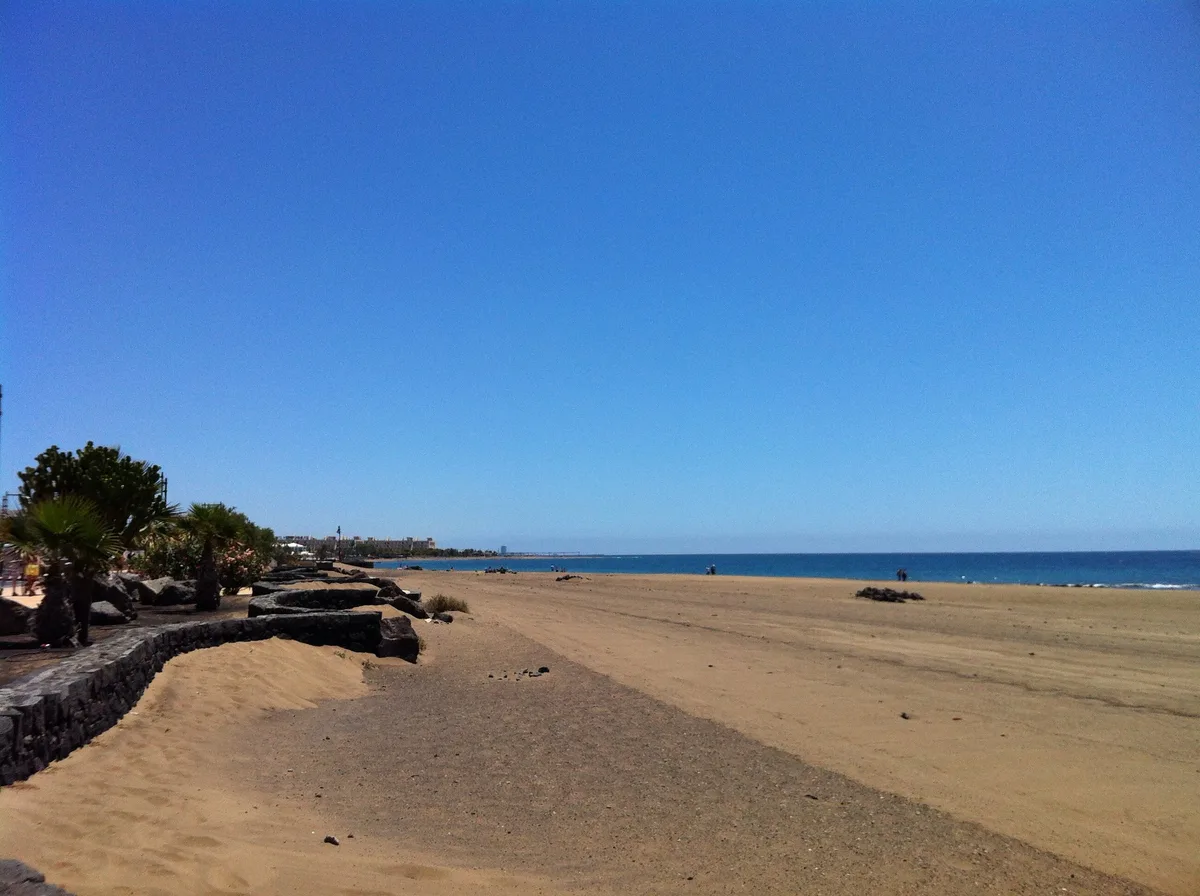 Plage des Pocillos, Tías, Canary Islands, Espagne — 5