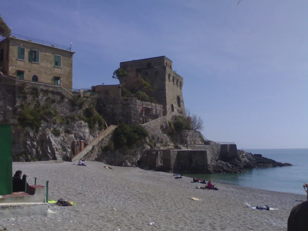 Spiaggia di Erchie, Maiori, Campania, Italia — 4