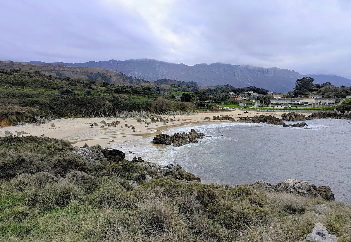 Playa de Toró, Llanes, Asturias, España — 6
