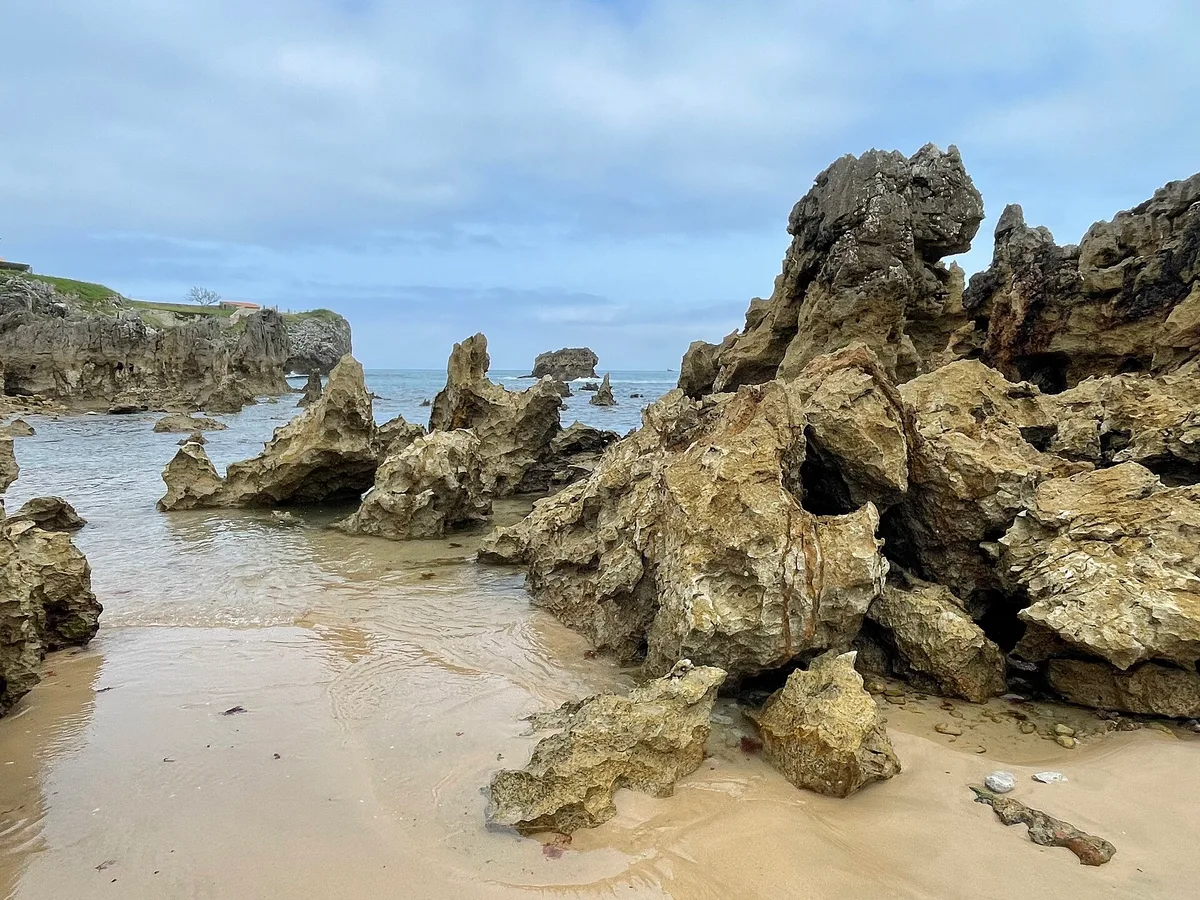 Playa de Toró, Llanes, Asturias, España — 3