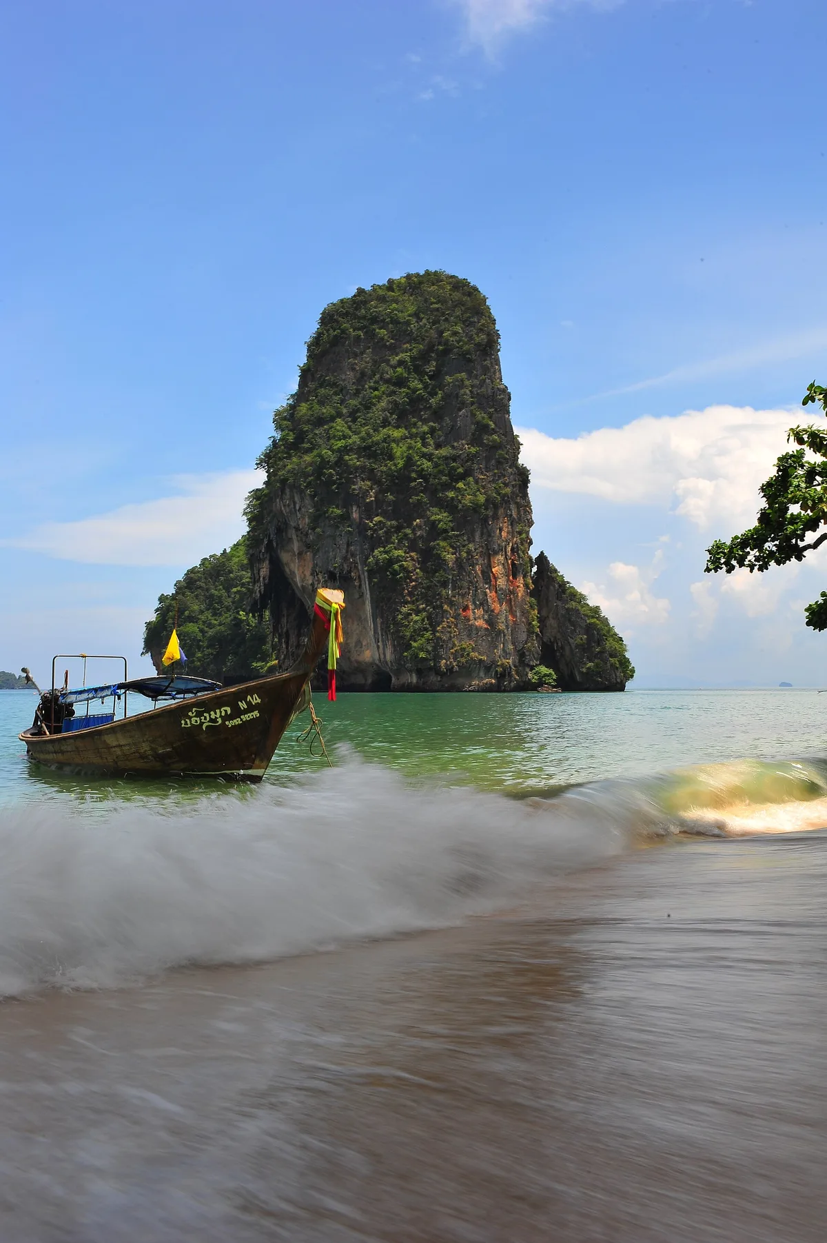 Playa de Tham Phra Nang, Mueang Krabi, Andaman Sea Coast, Tailandia — 3
