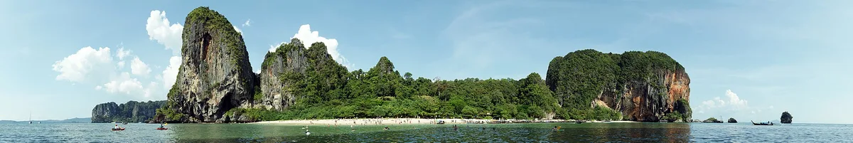 Playa de Tham Phra Nang, Mueang Krabi, Andaman Sea Coast, Tailandia