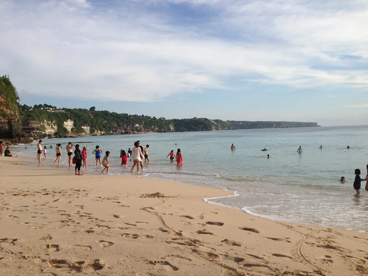 Playa de Bingin, Pecatu, Lesser Sunda Islands, Indonesia — 3