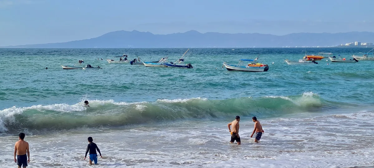 Playa Los Muertos, Puerto Vallarta, Mexican Pacific, México — 4
