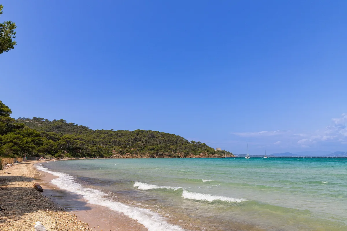 Plage Notre-Dame, Hyères, Provence-Alpes-Côte d'Azur, France — 5