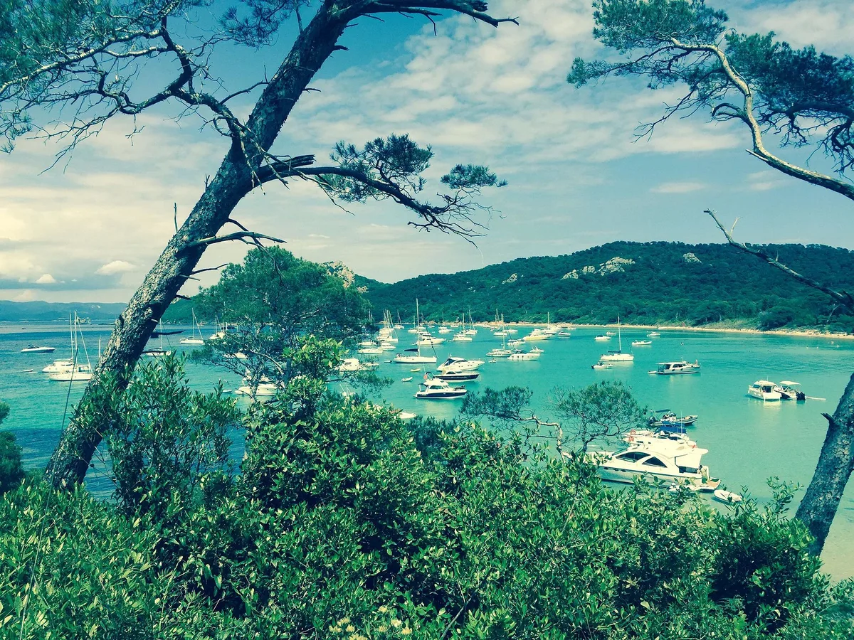 Plage Notre-Dame, Hyères, Provence-Alpes-Côte d'Azur, France — 4