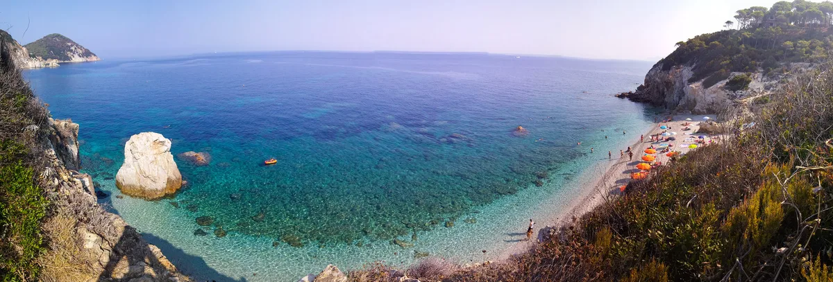 Plage de la Sorgente, Portoferraio, Tuscany, Italie — 2