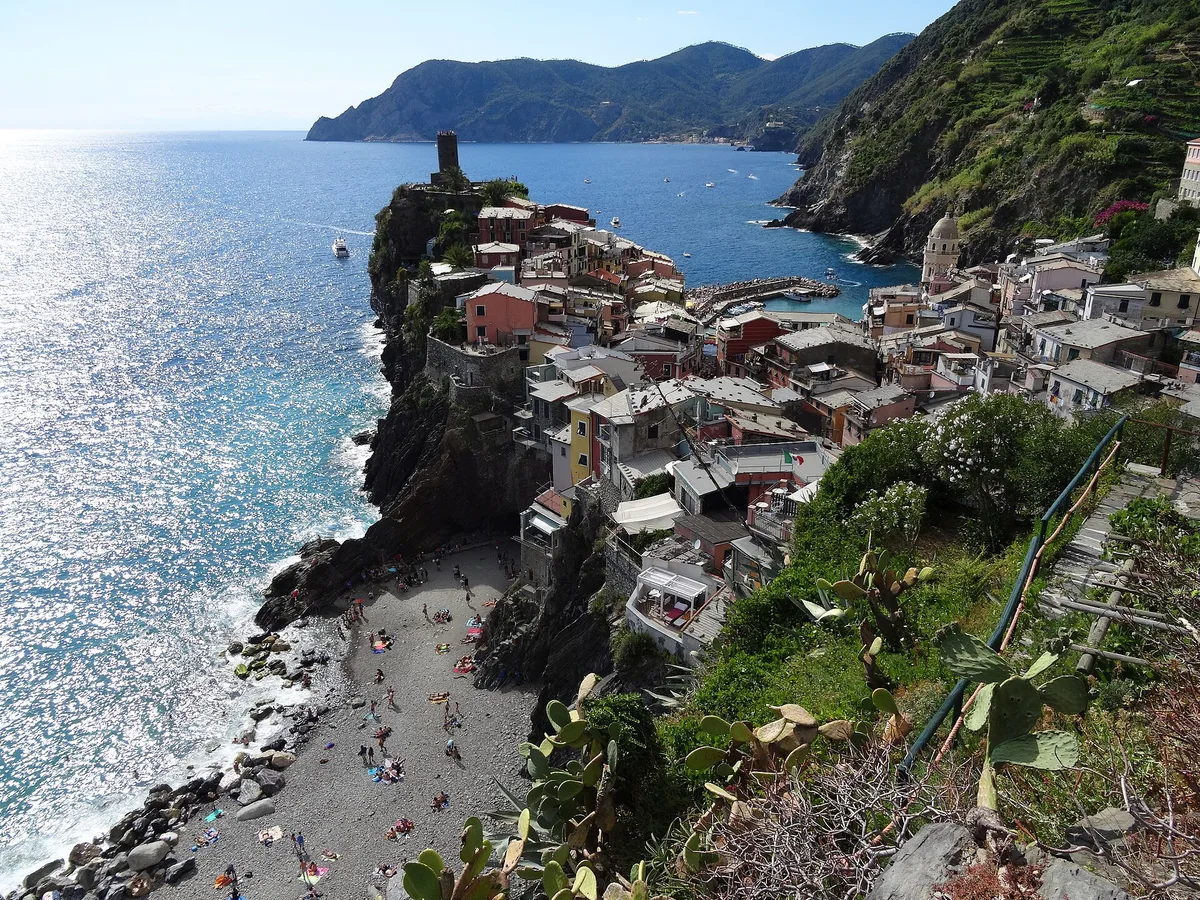 Plage de Vernazza, Vernazza, Liguria, Italie — 4