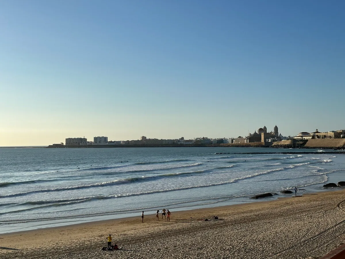Playa Santa María del Mar, Cádiz, Andalusia, España — 4