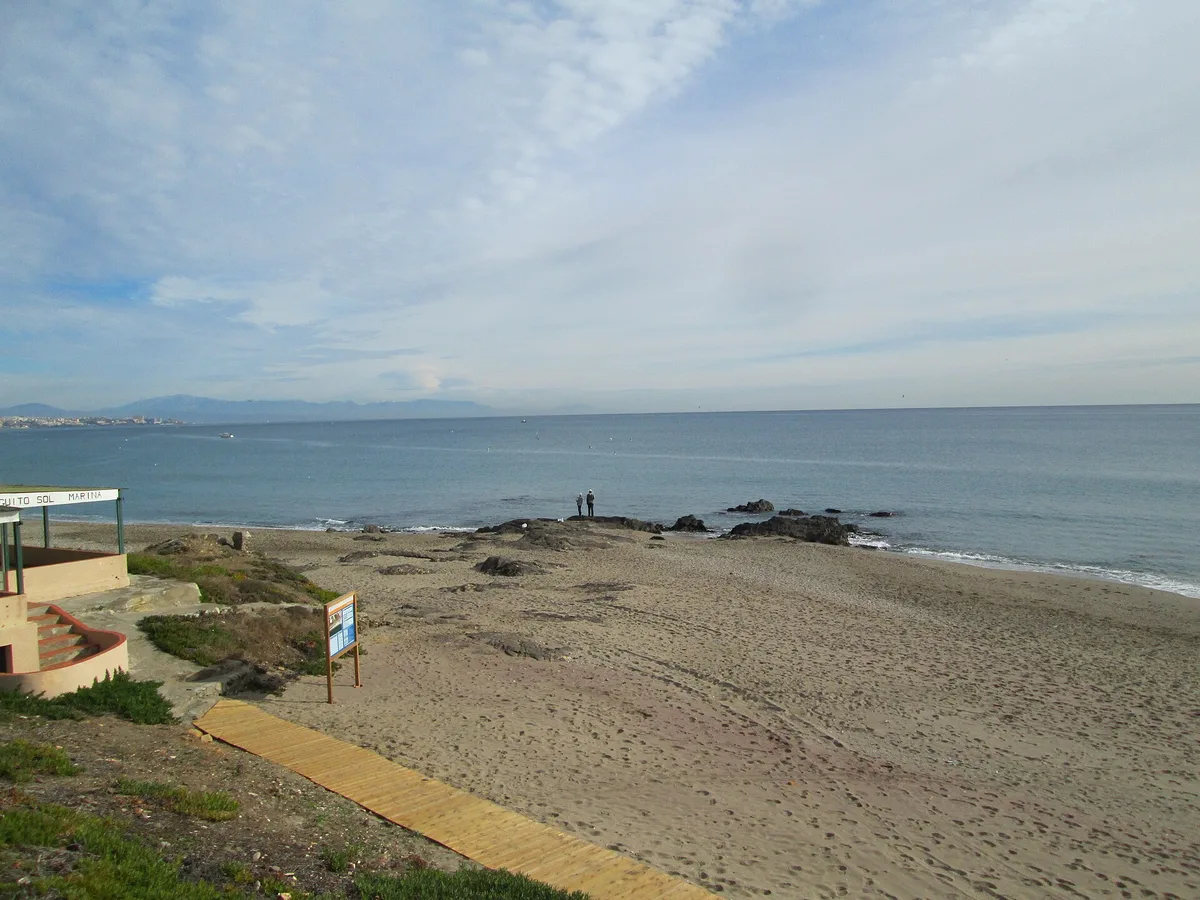 Playa del Ejido, Fuengirola, Andalusia, España — 6