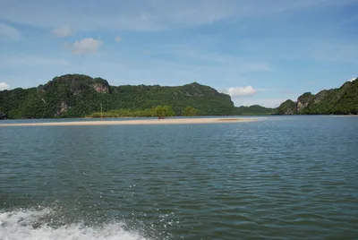 Teluk Gorek Beach, Mukim Kuah, Andaman Sea, Malaysia — 3