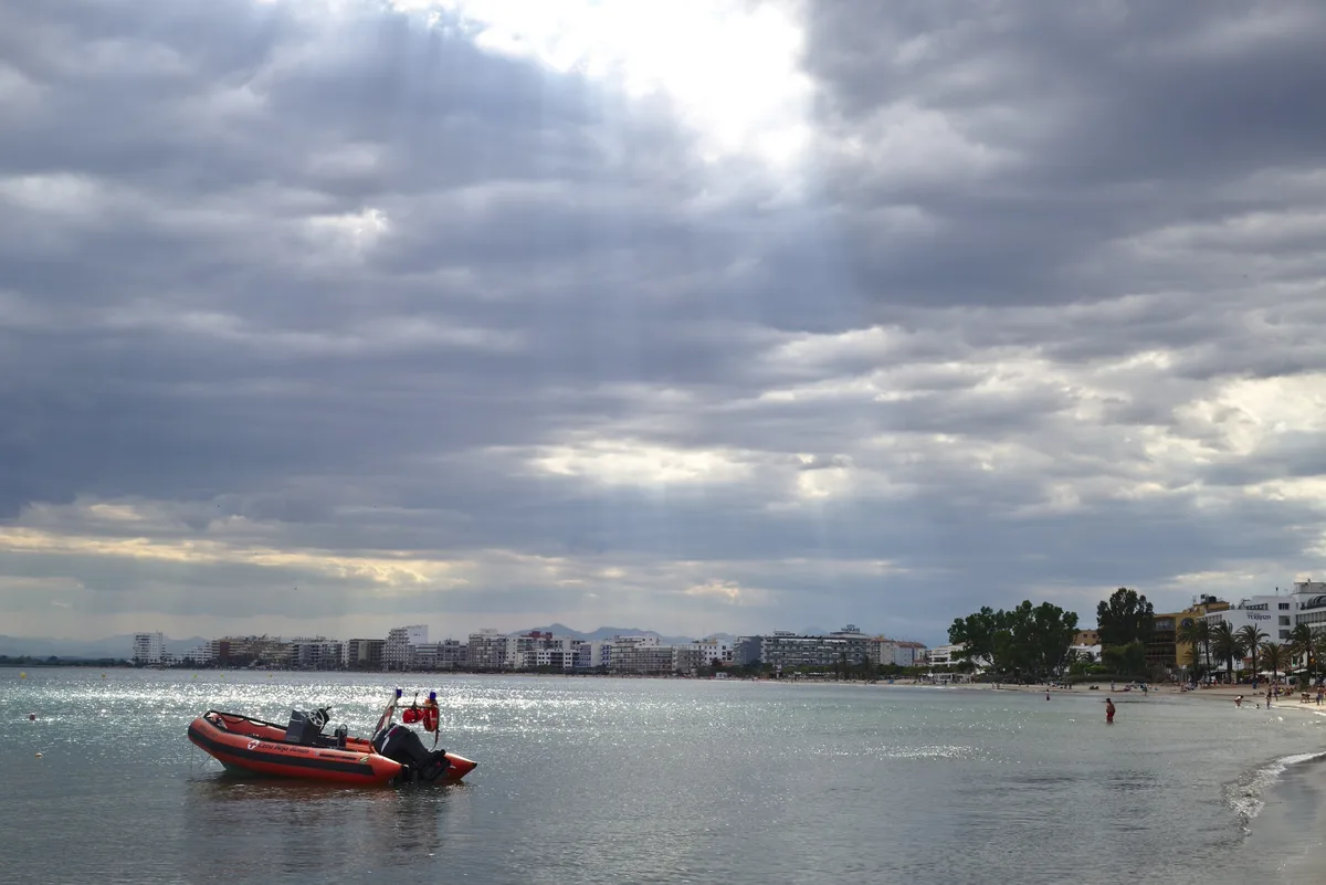 Roses Beach, Roses, Spanish Mediterranean, Spain — 2