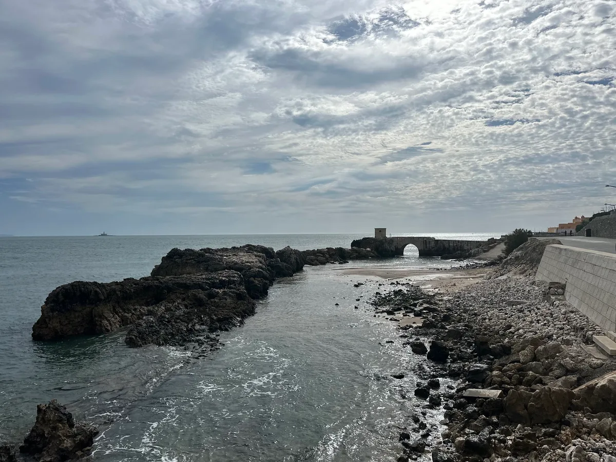 Plage de Santo Amaro de Oeiras, Oeiras, Portuguese Atlantic, Portugal — 5