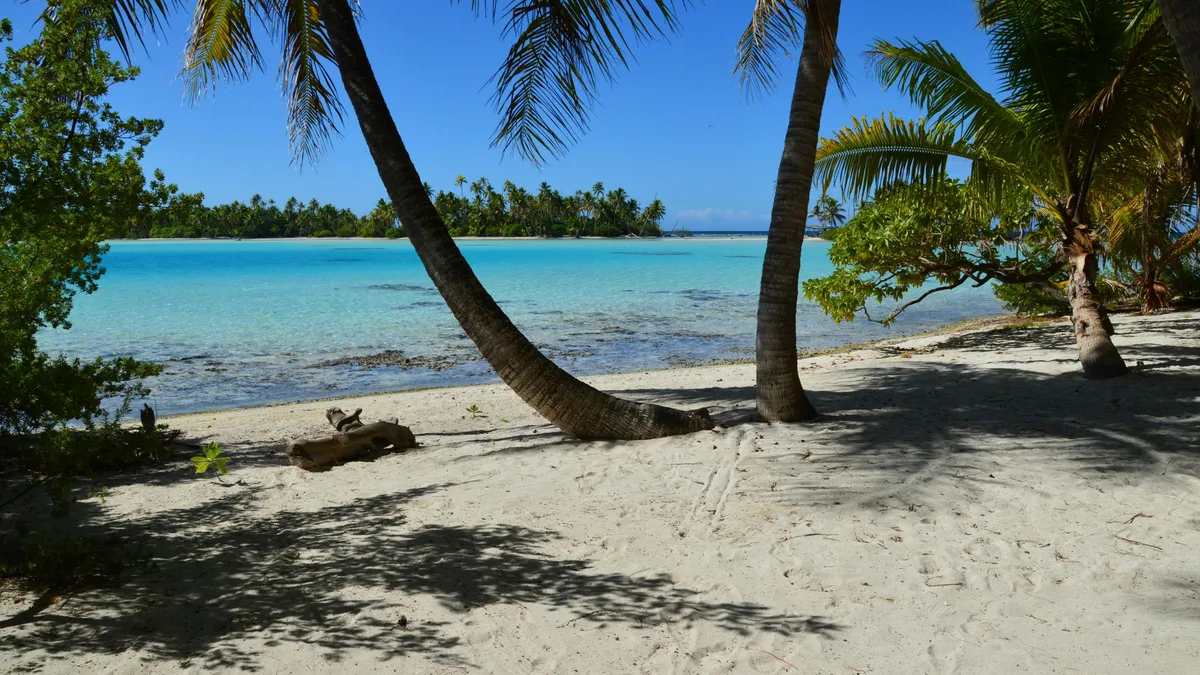 Coconut Beach, Eti-Osa, Gulf of Guinea, Nigeria — 3