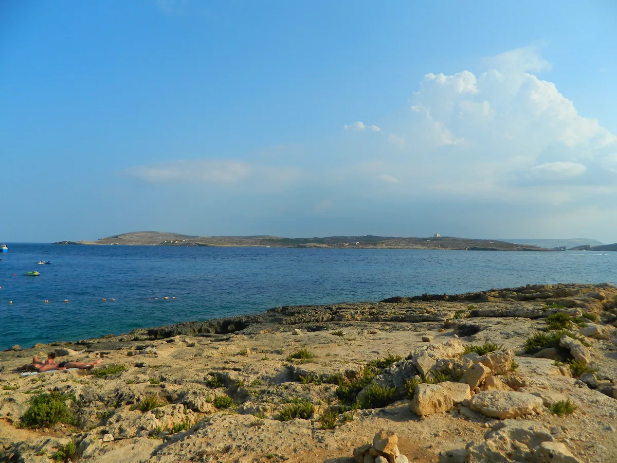 Plage de Ħondoq ir-Rummien, Qala, Maltese Islands, Malte — 2
