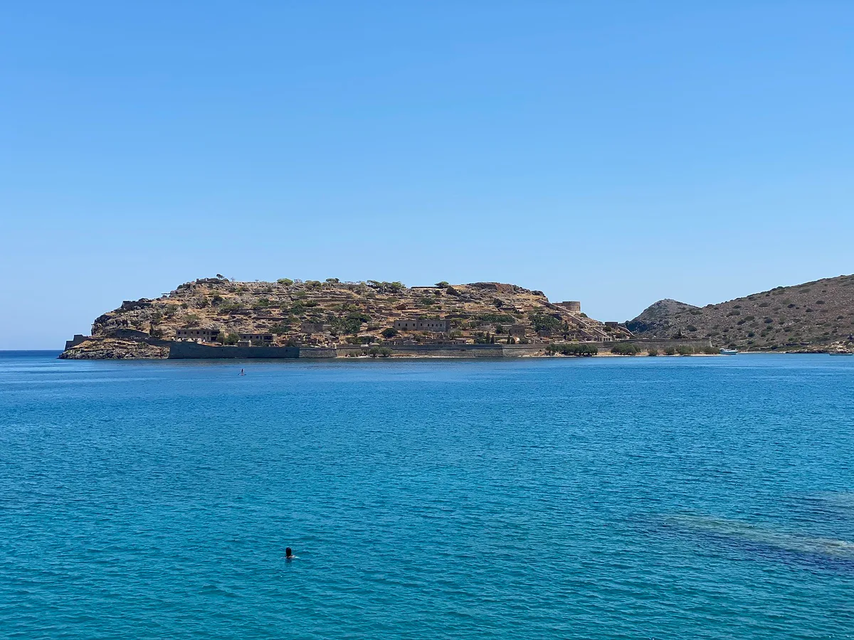 Playa de Plaka, Agios Nikolaos, Crete, Grecia