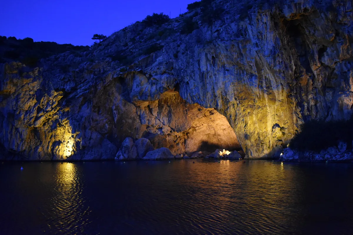 Vouliagmeni-See, Attica, Griechenland — 4