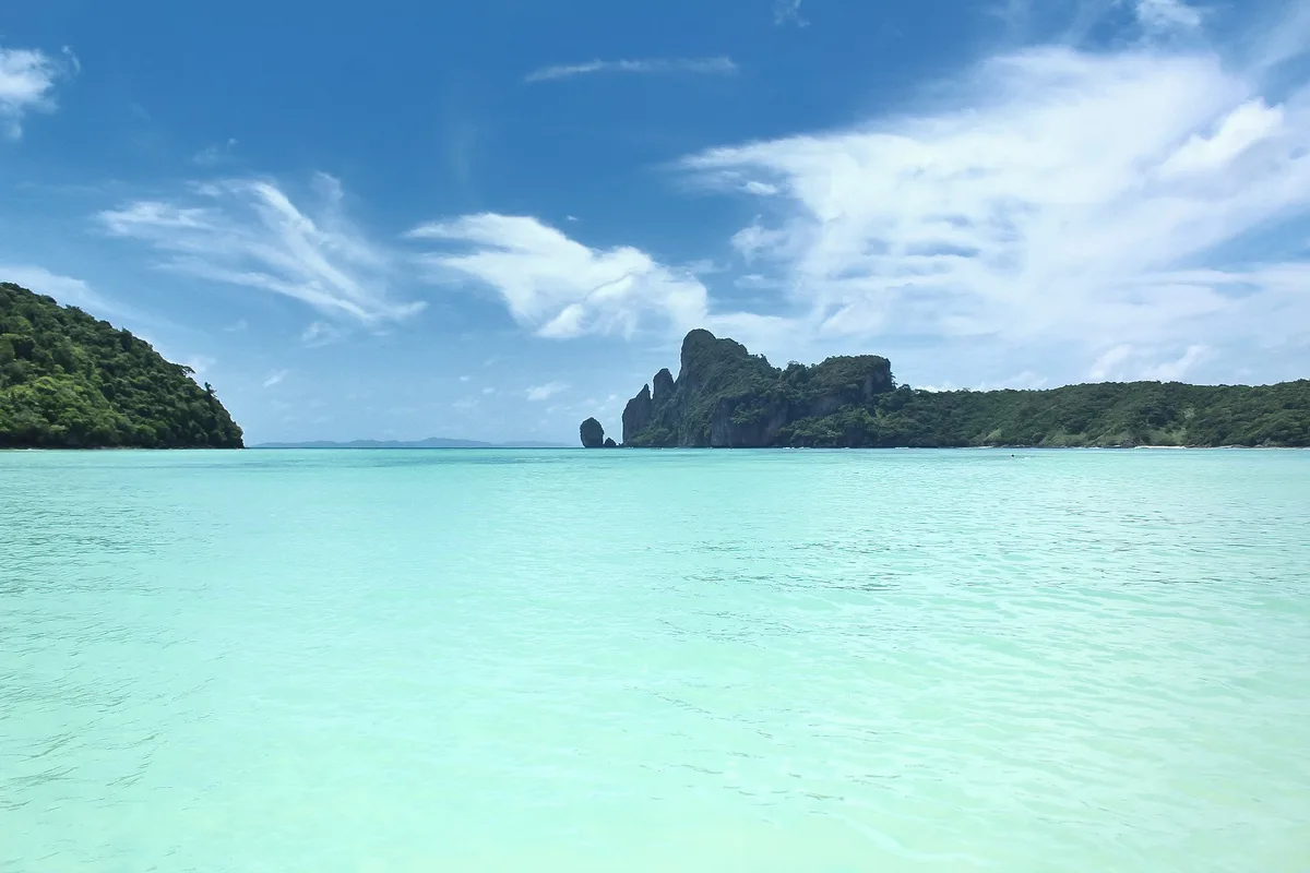 Loh Dalum-Strand, Ko Phi Phi, Andaman Sea, Thailand — 2