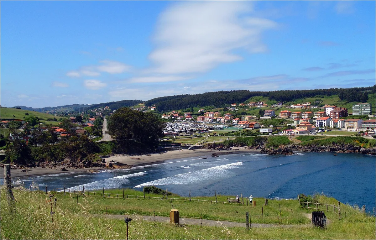 Santa María del Mar-Strand, Castrillón, Asturias, Spanien — 4
