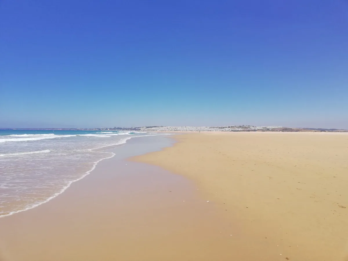 Playa de los Bateles, Conil de la Frontera, Andalusia, España — 6