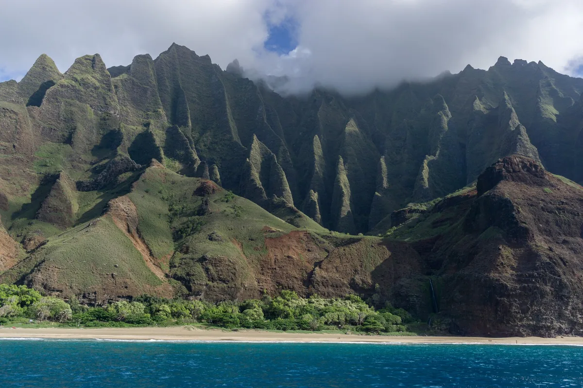 Kalalau-Strand, Na Pali Coast State Wilderness Park, Hawaii, Vereinigte Staaten — 3