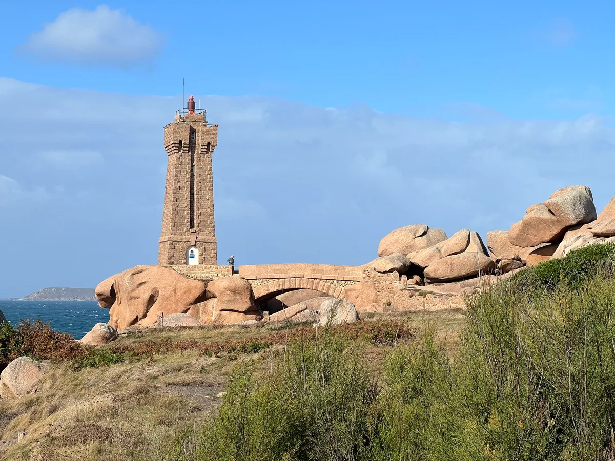 Saint-Guirec-Strand, Perros-Guirec, Brittany, Frankreich — 2