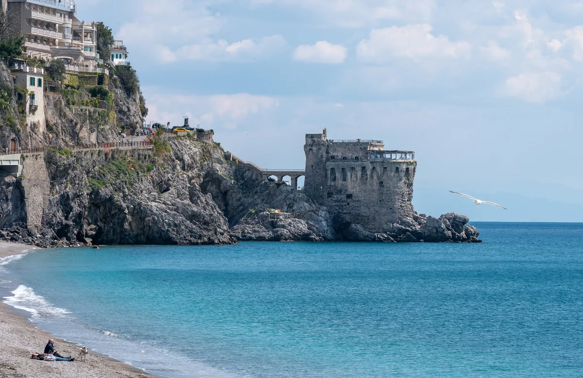 Plage de Maiori, Maiori, Campania, Italie — 3