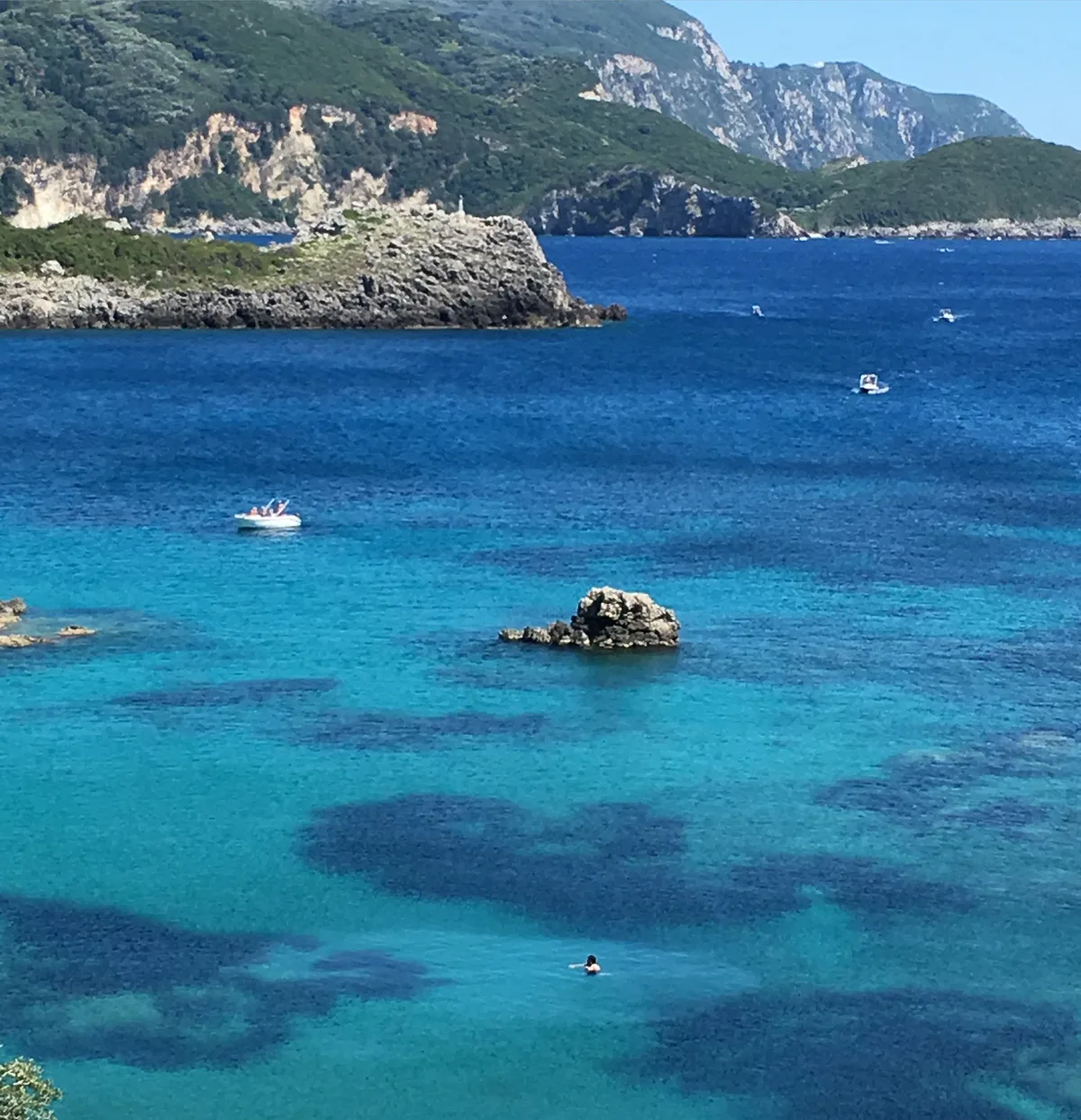 Spiaggia di Paleokastritsa, Central Corfu and Diapontia Islands, Ionian Islands, Grecia — 3