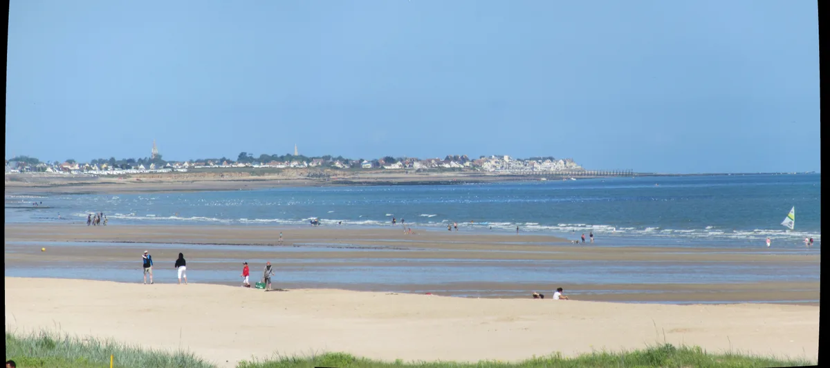 Plage de Ouistreham, Ouistreham, Normandy, France — 4