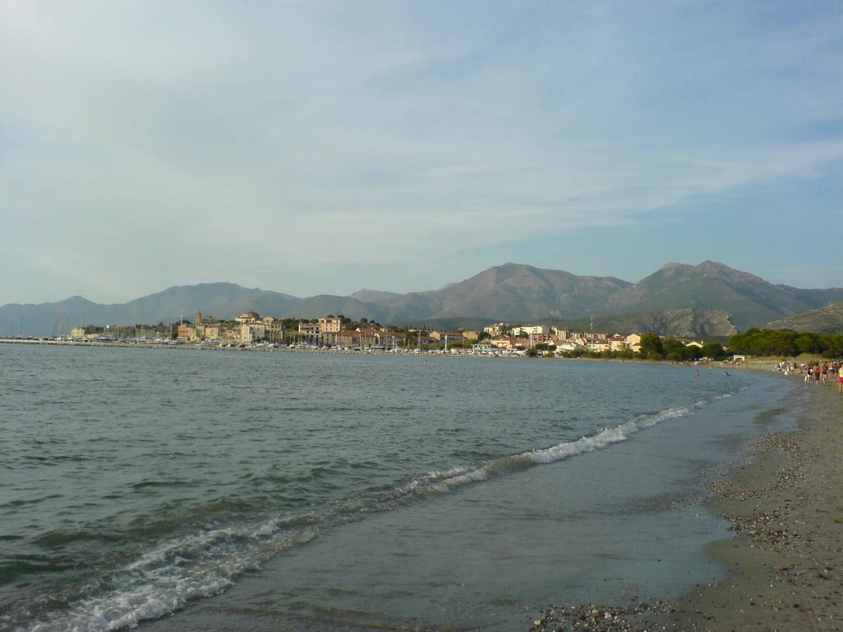Playa de la Roya, Saint-Florent, Corsica, Francia — 2