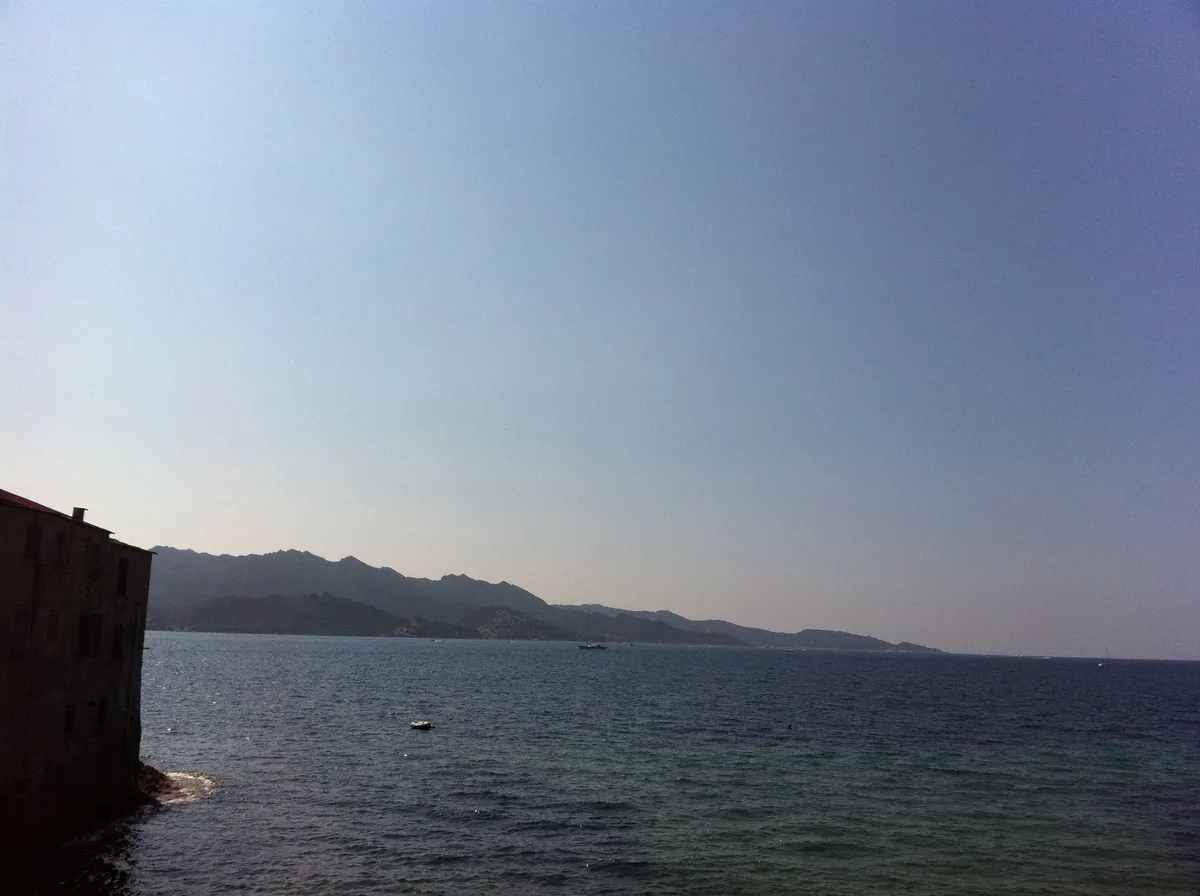 Playa de la Roya, Saint-Florent, Corsica, Francia — 5