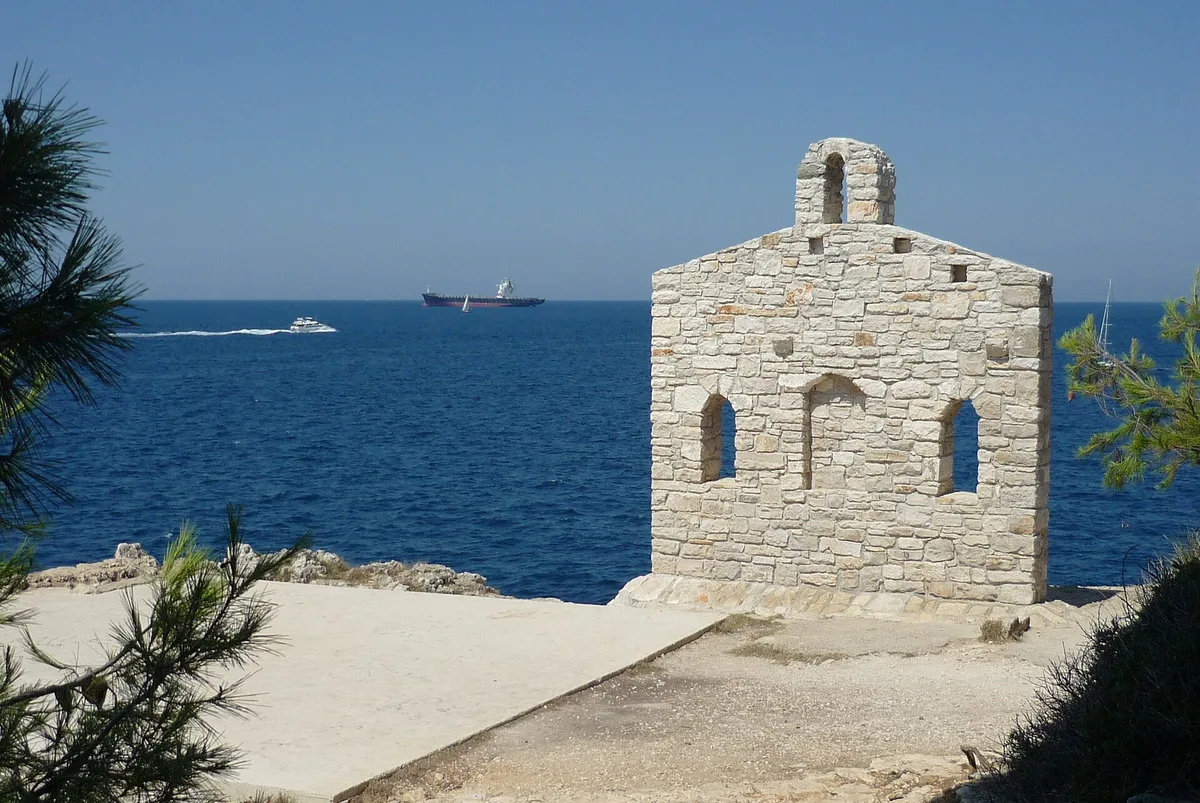 Plage de Brioni, Pula, Istria, Croatie — 2