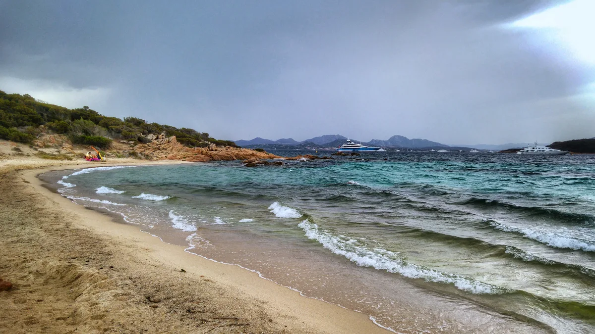 Plage de La Celvia, Arzachena, Sardinia, Italie — 4